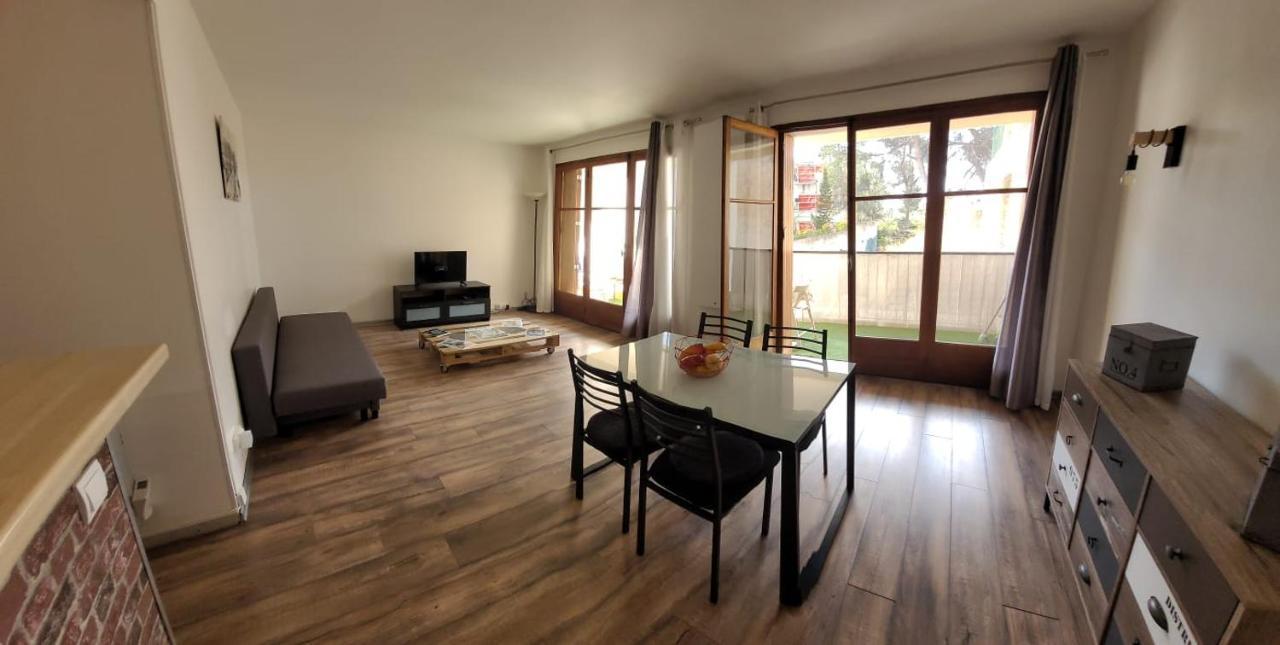 Au Calme, 200M Du Centre T2 Avec Balcon Et Parking Apartment Cassis Exterior photo