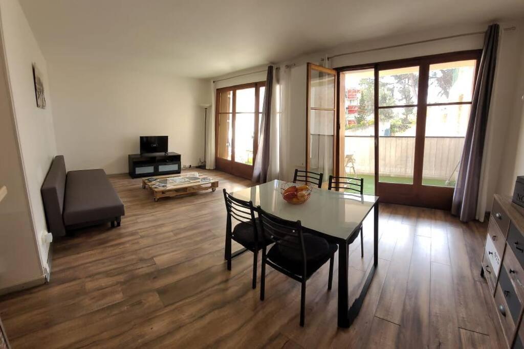 Au Calme, 200M Du Centre T2 Avec Balcon Et Parking Apartment Cassis Exterior photo